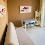 Titolo باري