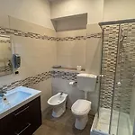 Titolo باري